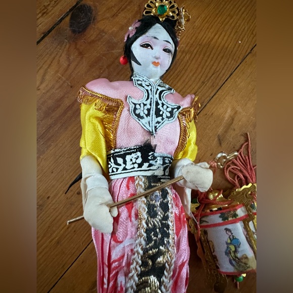 Vintage Asian Doll - Picture 8 of 14